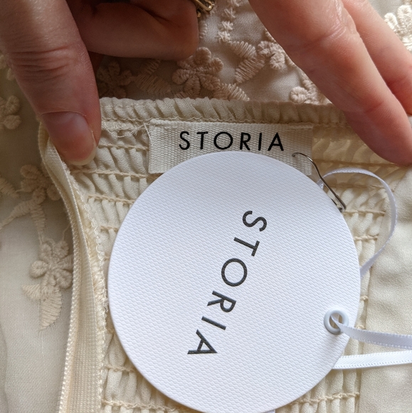 NWT Storia Floral Embroidered Cream Baby Doll Top - Picture 7 of 7